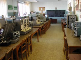 Лаборатория радиопередающих устройств